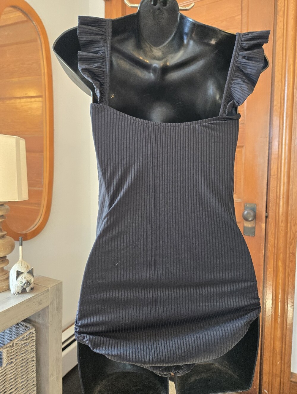 Albion Classic Full-coverage Hampton Ribbed Ruffle Tank XS - Picture 9 of 9